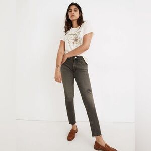 Madewell The Perfect Vintage Jean in Cosner Wash: Knee-Rip Edition